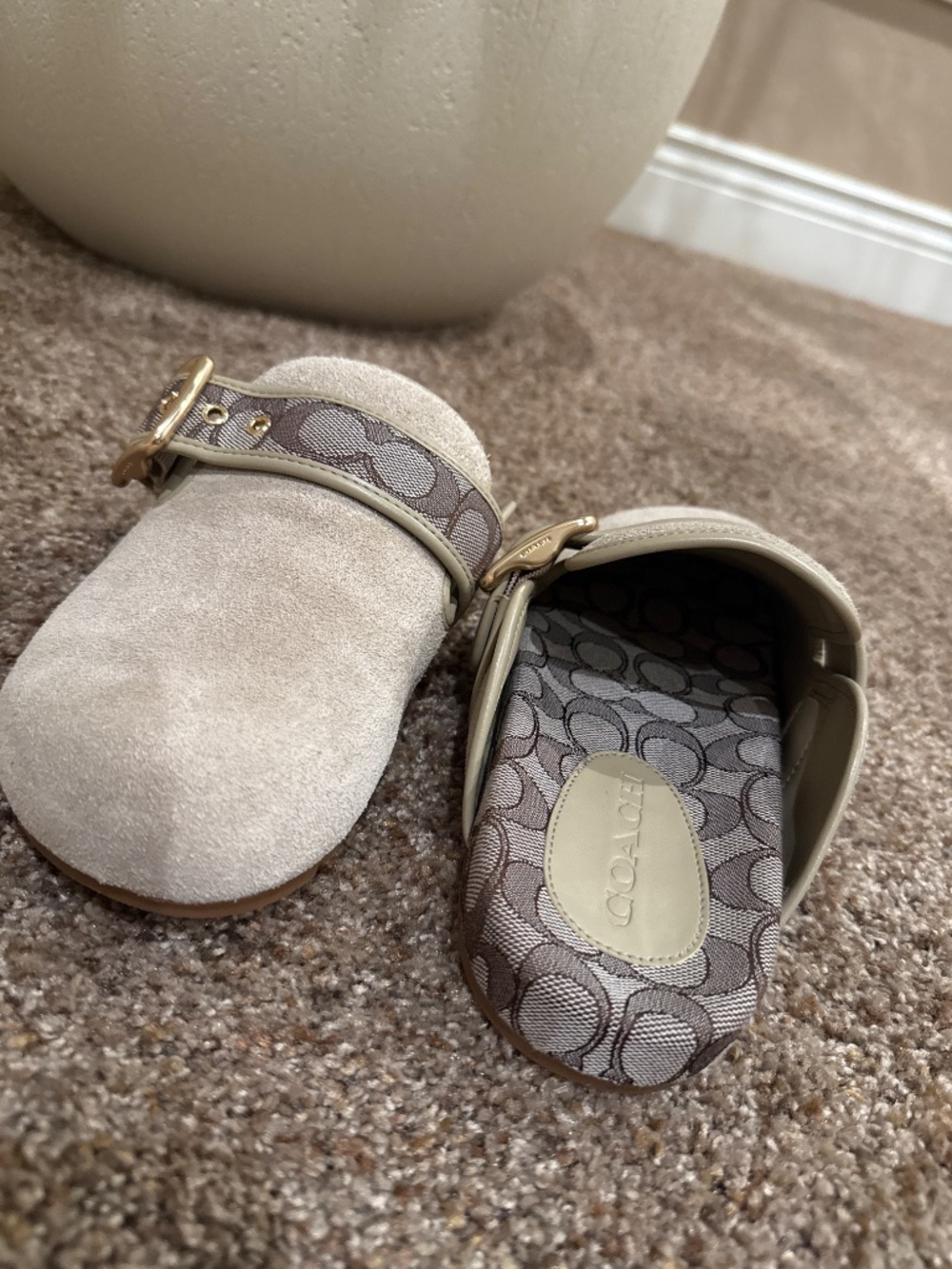 Coach Clogs - Picture 2 of 3